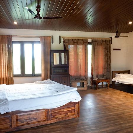 Hampi'S Whiskers Resort Exterior foto